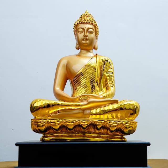 Lord Buddha Golden Statue