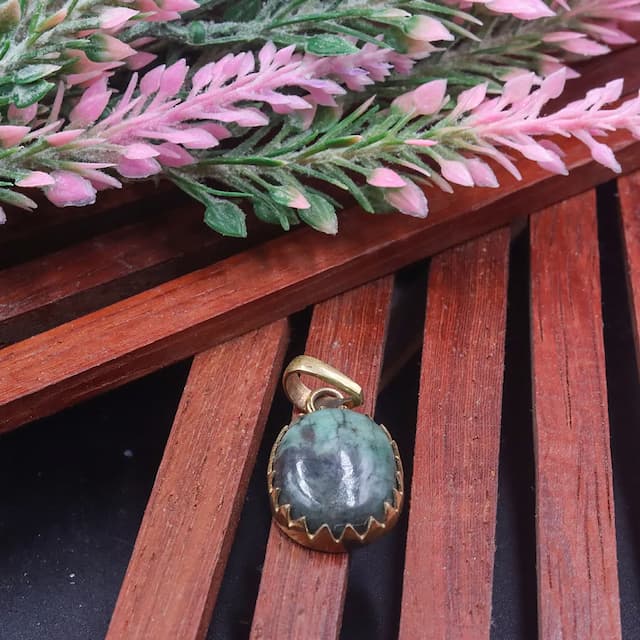 Natural Emerald Pendant - hover