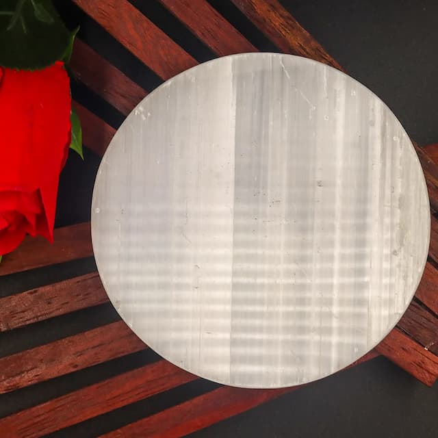 Selenite Plate - hover