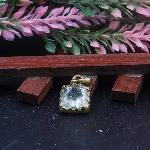 Yellow Scapolite Pendant - hover